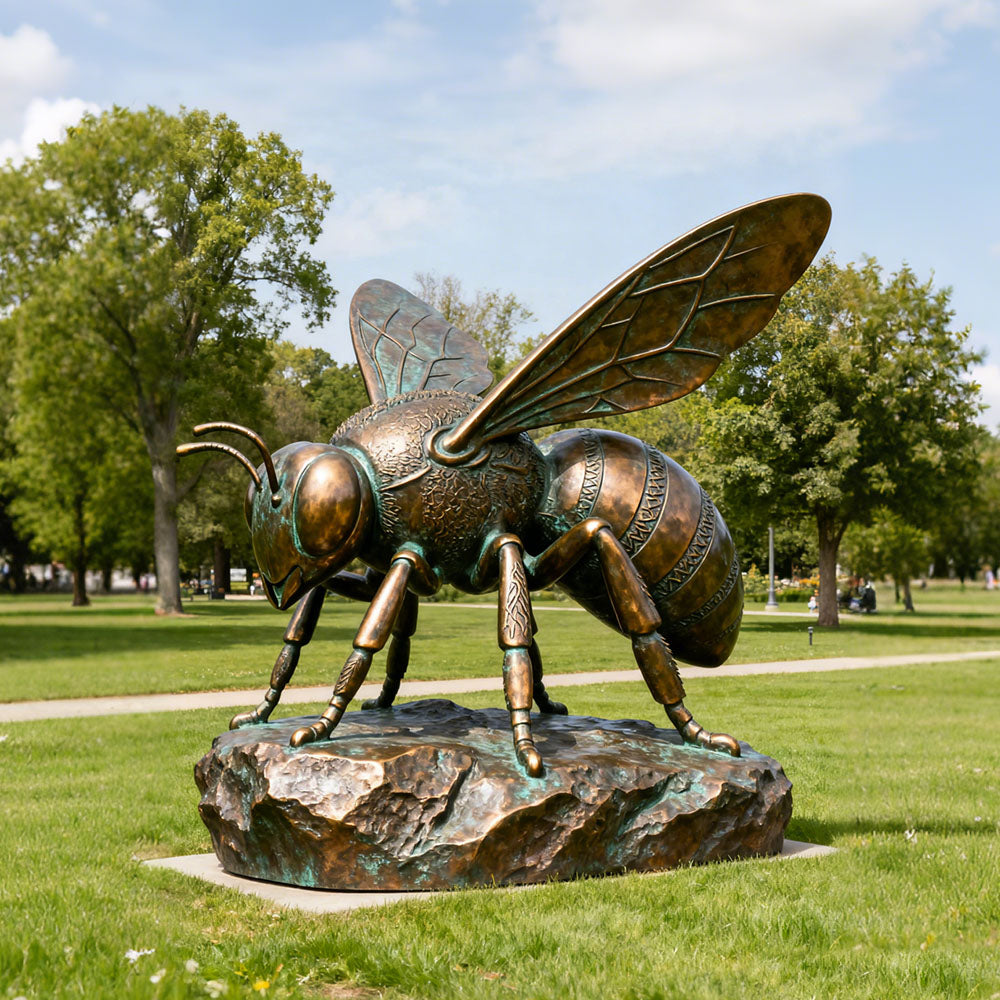 VICTORY Bronze Insect Statue Bronze Bee Sculpture for Outdoor Spaces ...