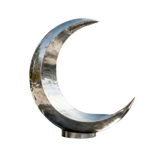 Contemporary crescent stainless steel fountain feature for urban plazas and courtyards VSS-33