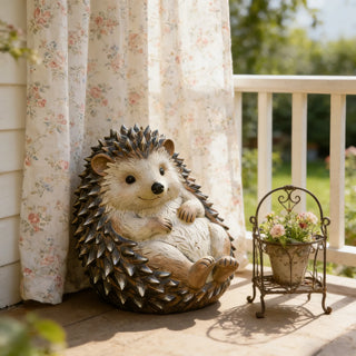 Cute bronze hedgehog garden statue wildlife animal sculpture for outdoor garden decoration